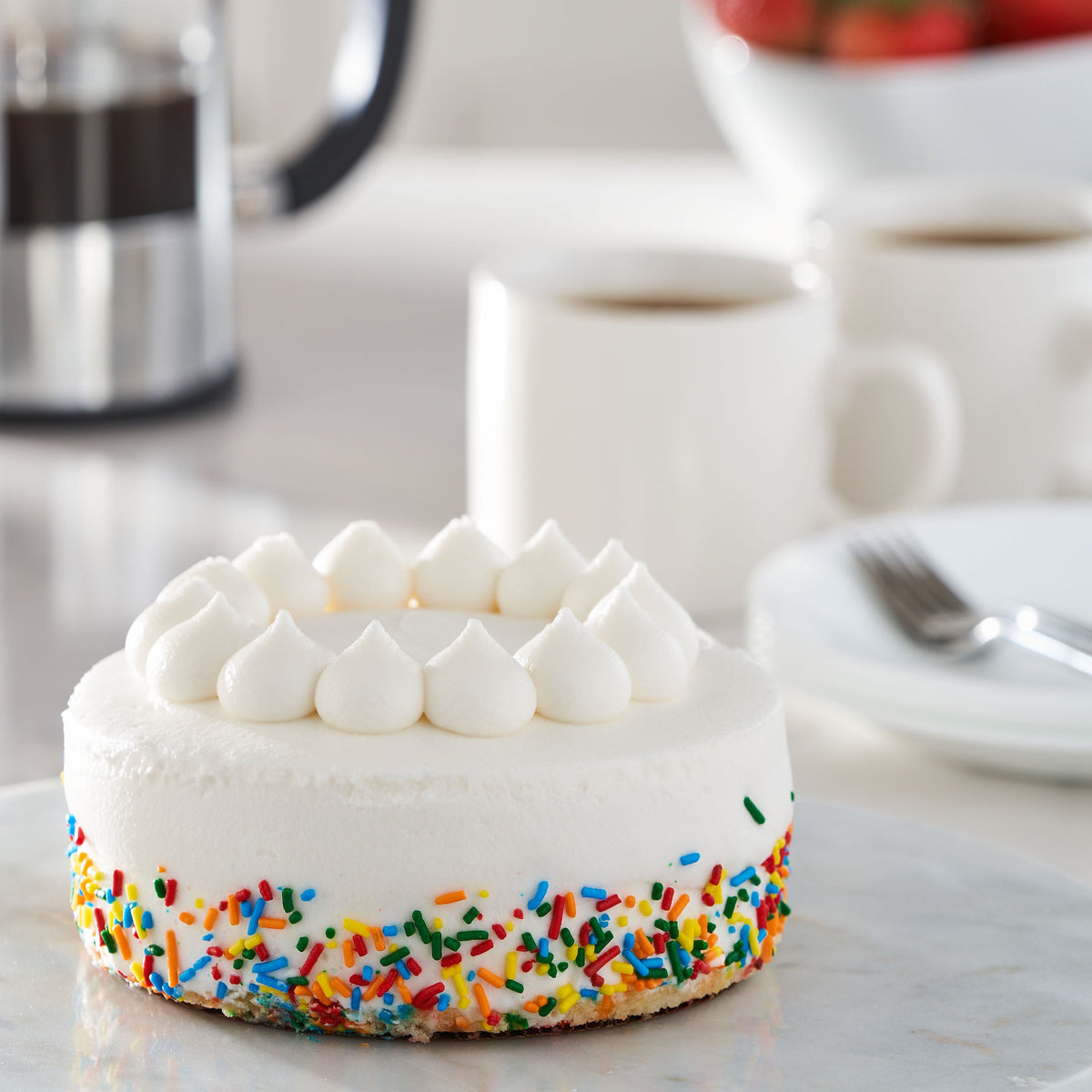 Vanilla Cake with Vanilla Icing ( Same Day Delivery Usa )